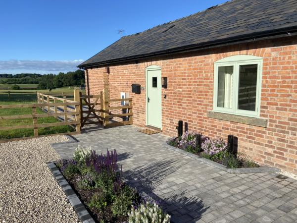 Red Rose Barn self catering, Shropshire, England